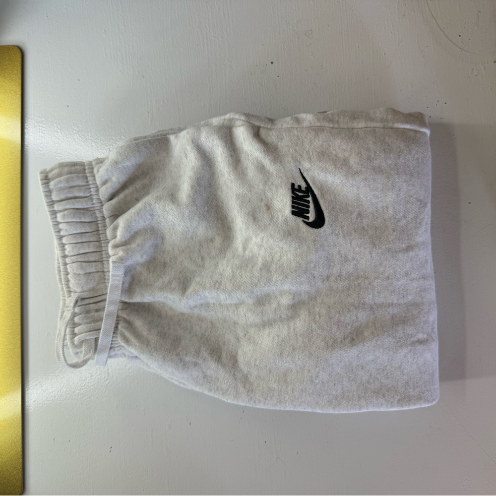 NikeWhite Sweatpants with Black Swoosh